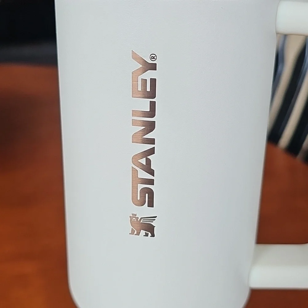 Stanley 30 oz Quencher Protour Tumbler - Picture 3 of 5